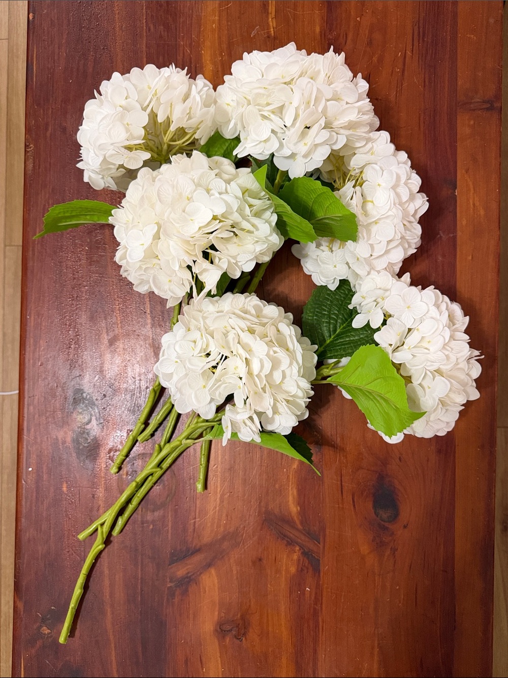 6 Real Touch White Hydrangea Stems